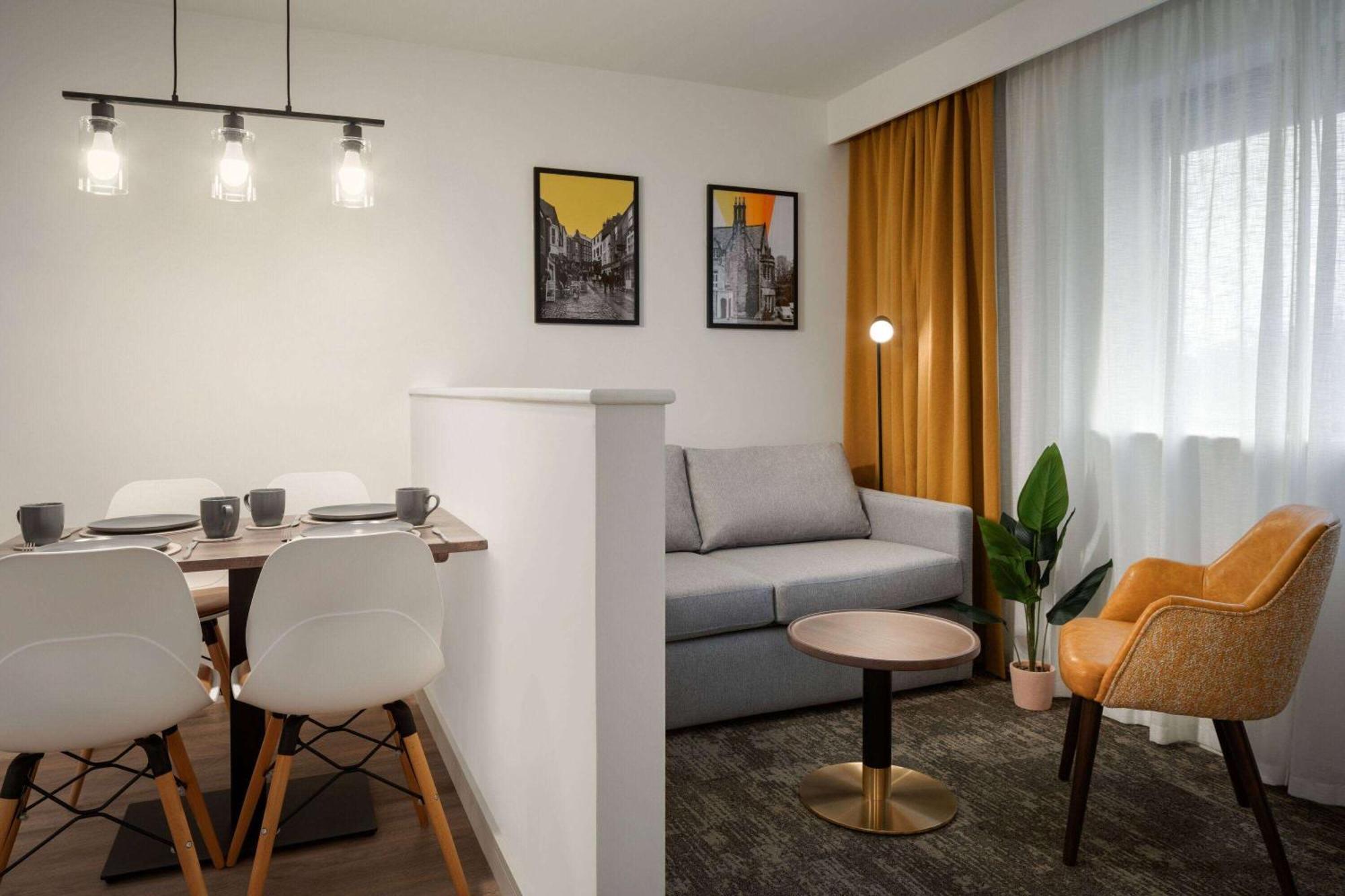 Hotel Super 8 By Wyndham Durham Zewnętrze zdjęcie